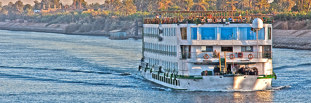 Schiff am Nil