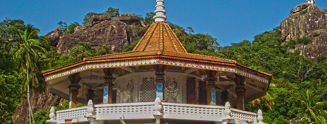 Felsenkloster von Dimbulagala